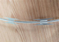 Filo spinato arrotolato del rasoio di colore d'argento, campione a spirale del filo spinato disponibile
